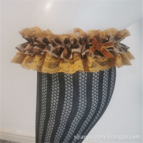 Beautiful Vertical Stripes Hollowed-out Lace Stockings